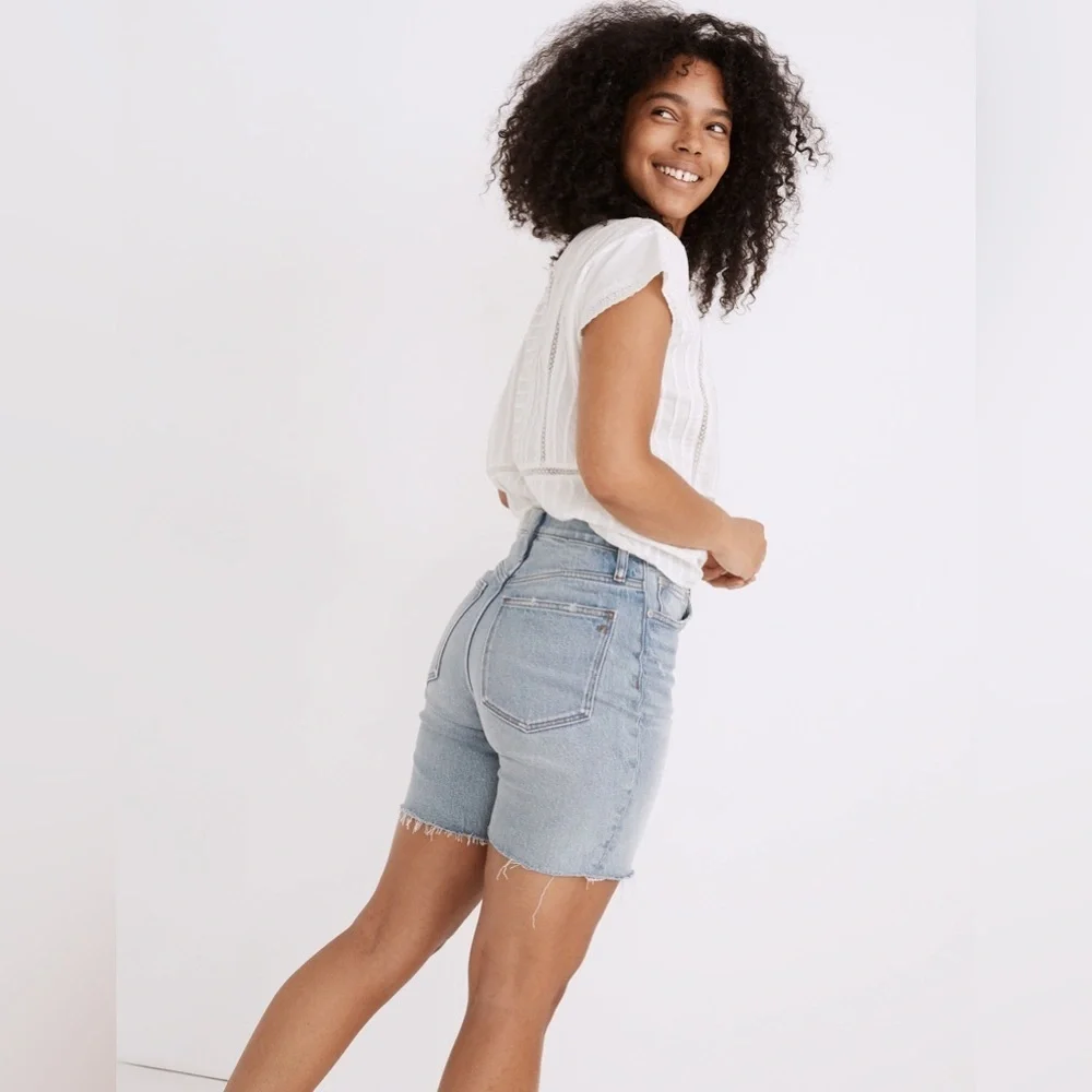 Madewell Blue Denim Jean HIGH Rise Mid Lenght Shorts Cotton Blend Raw Hem